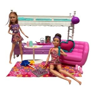 Barbie | Skipper and Stacie Room Lot